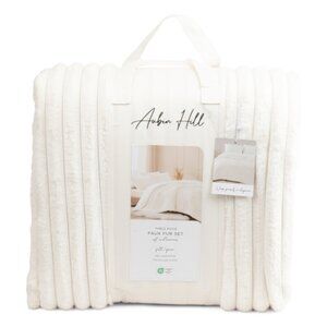 AUBIN HILL Ivory Faux Fur Comforter Set